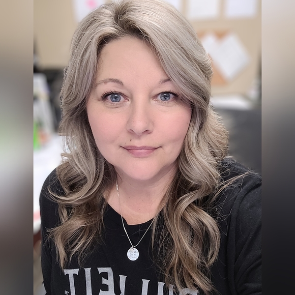 Meet your Posher, Posh - Picture 1 of 1